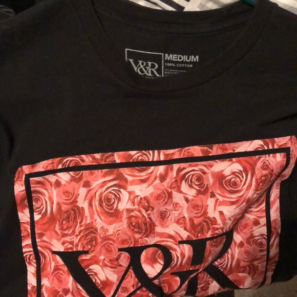 Young & reckless rose graphic tee - Picture 3 of 3